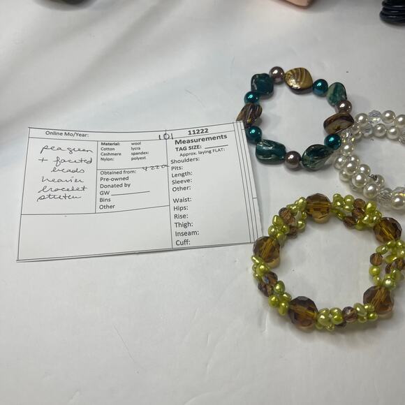 Set of three beaded stretch bracelets stone faux mother of pearl shell trendy - Picture 8 of 8